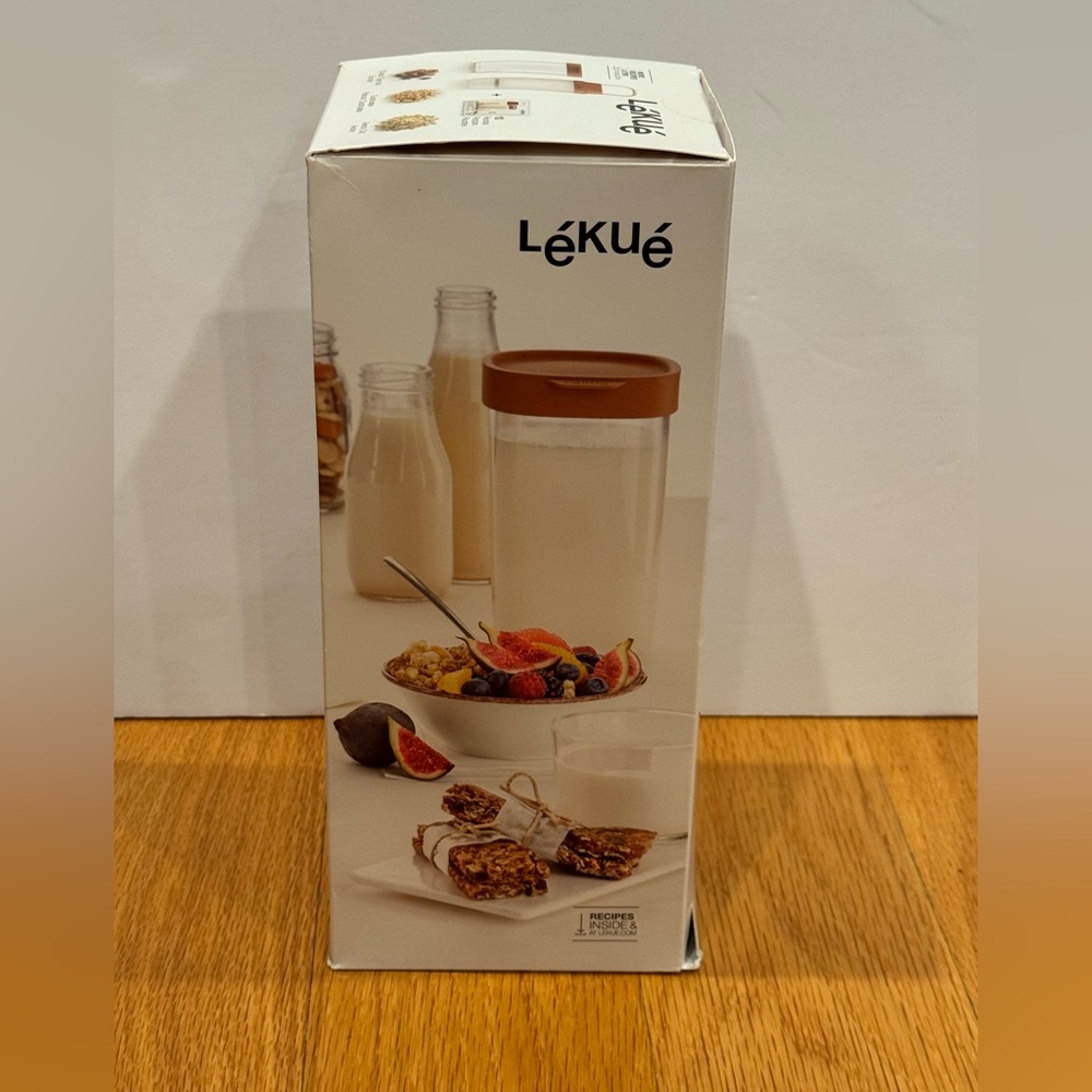 Lekue Nut & Grain Milk Maker 1 QT with Tan Lid. New in box - Picture 3 of 6